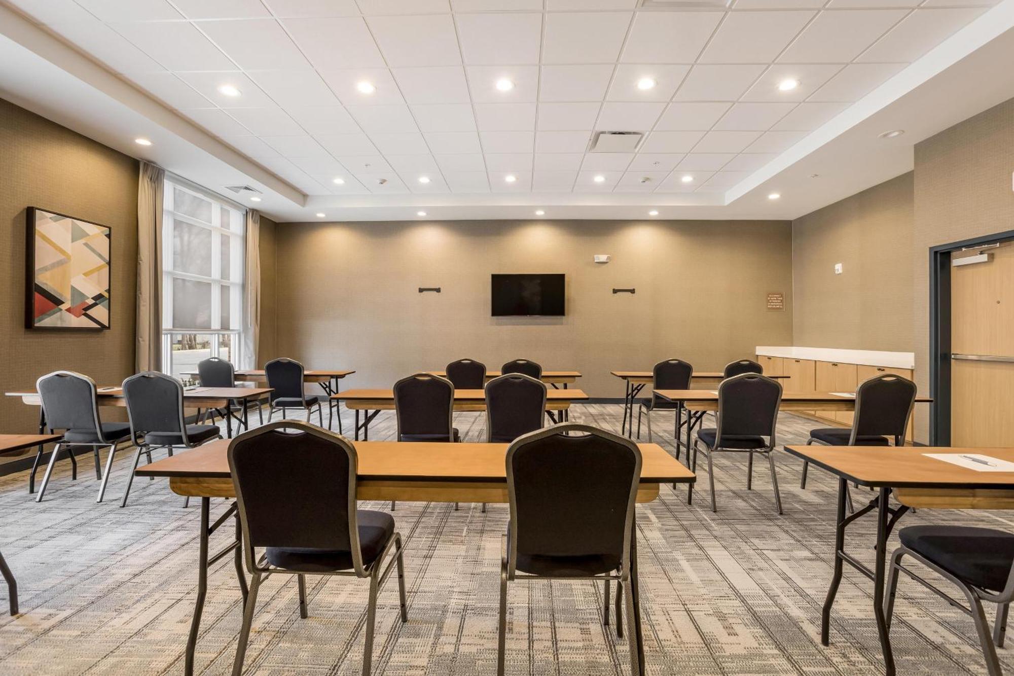 Four Points By Sheraton Elkhart Extérieur photo
