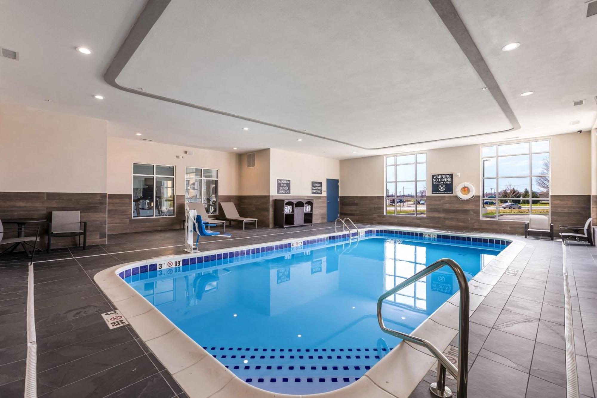 Four Points By Sheraton Elkhart Extérieur photo