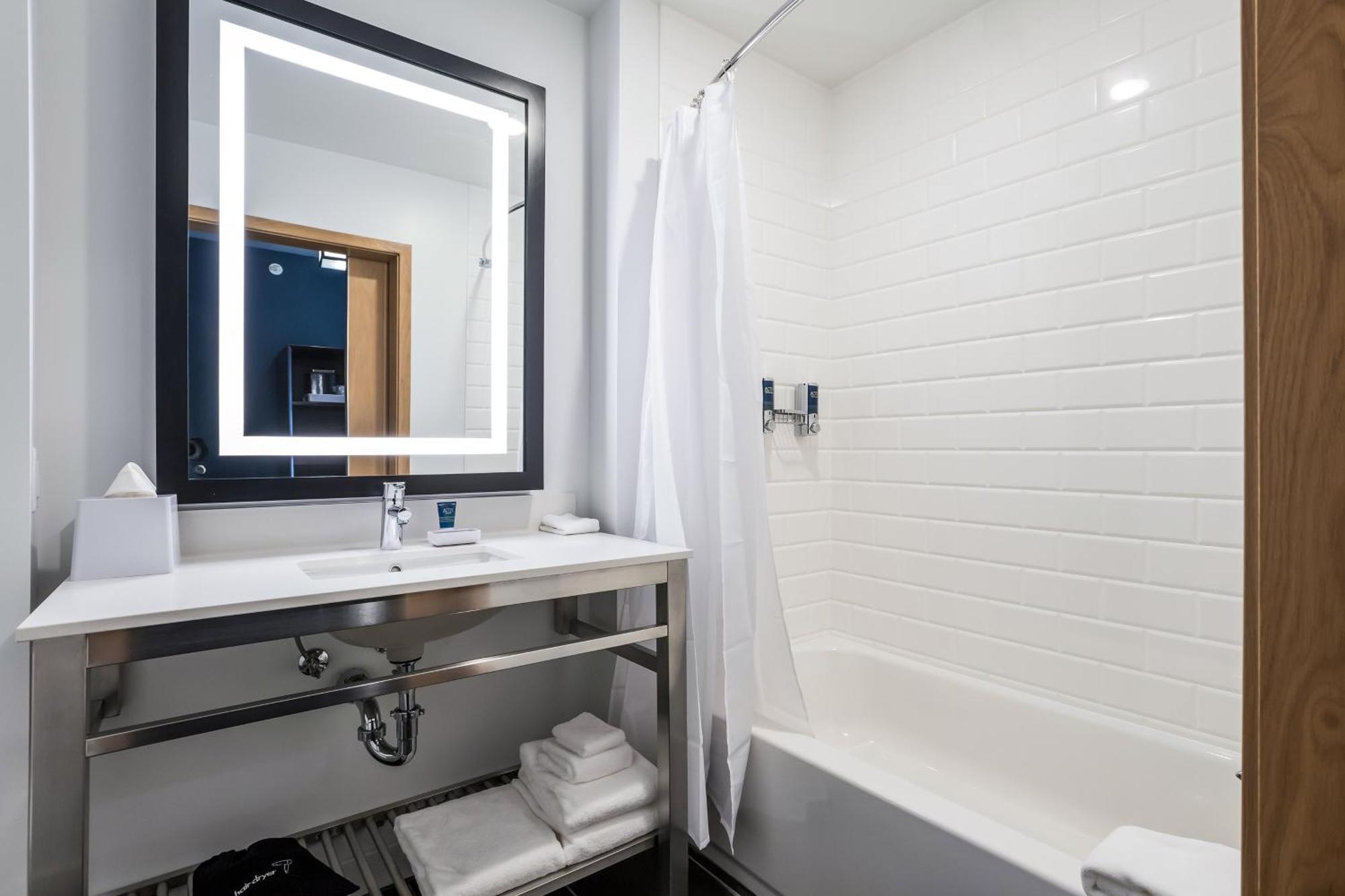 Four Points By Sheraton Elkhart Extérieur photo