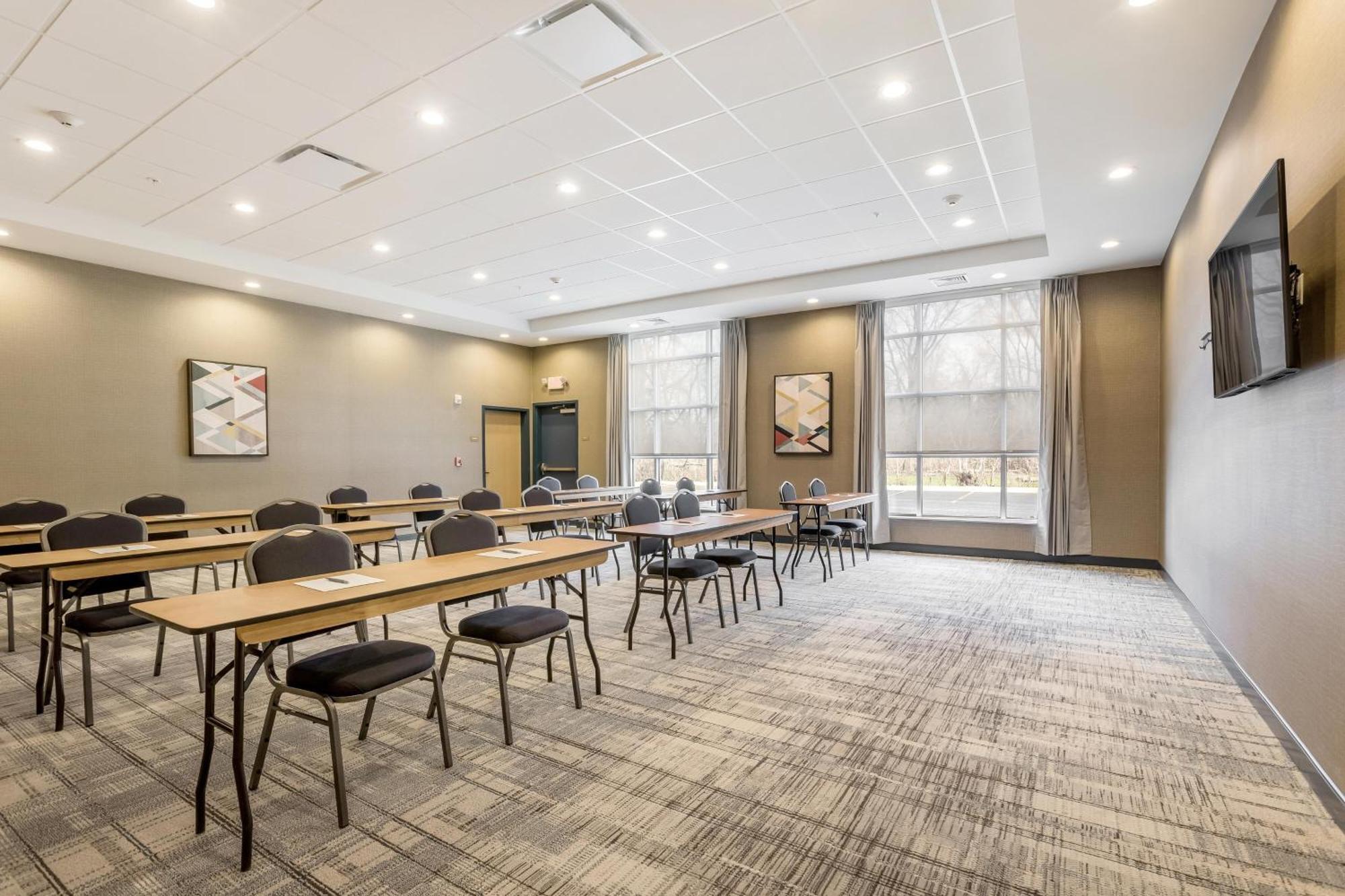 Four Points By Sheraton Elkhart Extérieur photo